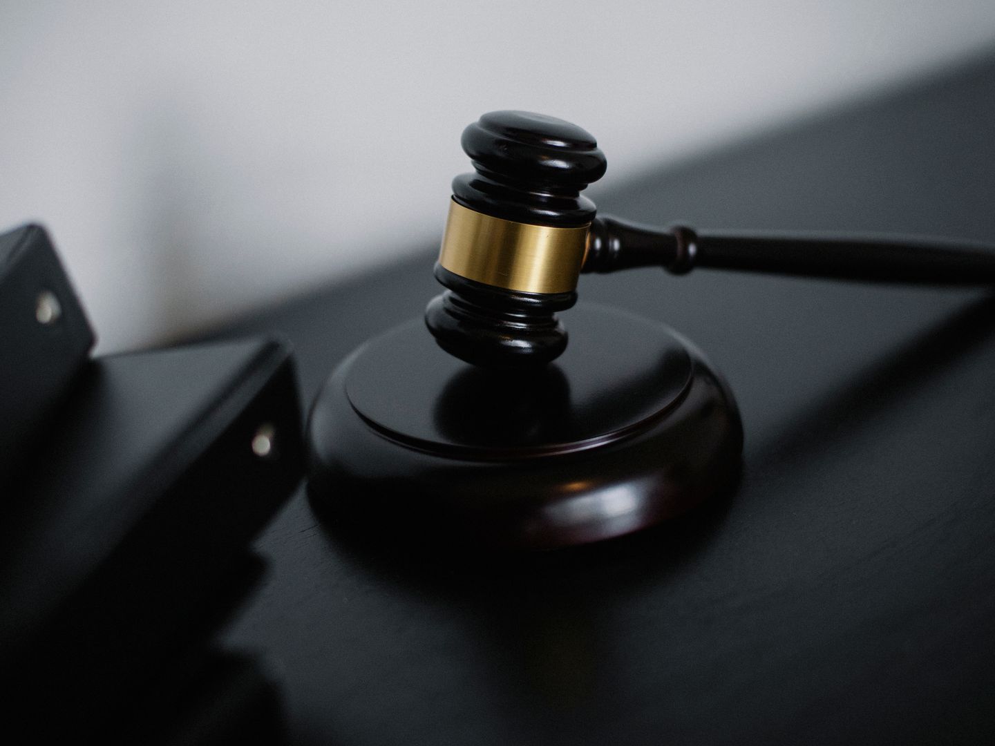 Illustration de l'article « Interdiction de vapoter sur le lieu de travail - les sanctions sont définies » – Droit du Travail