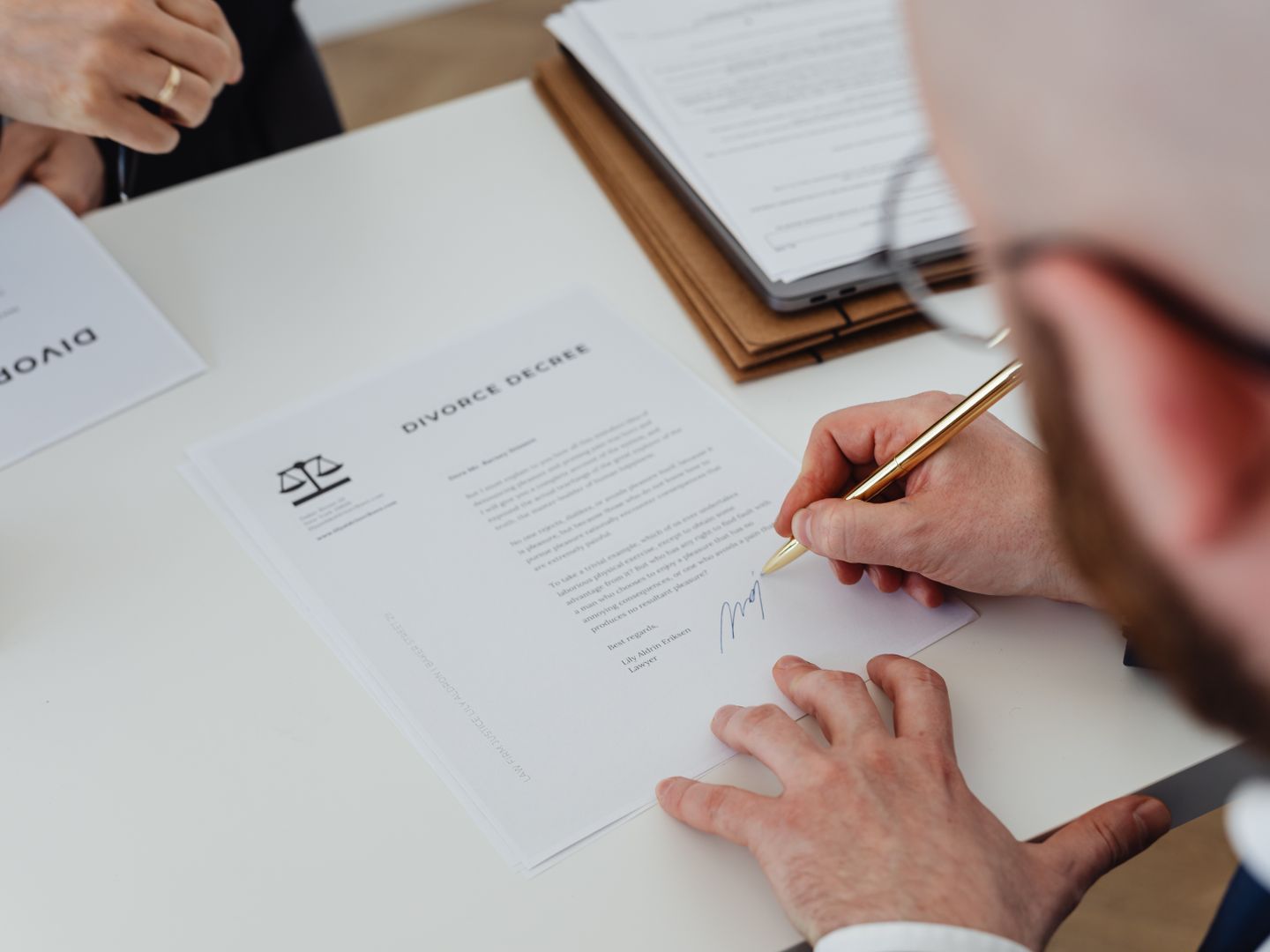 Illustration de l'article « Dépôt du contrat d’apprentissage : des nouveautés » – Droit du Travail