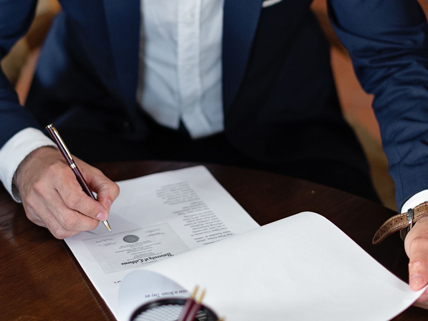 Illustration de l'article « Une loi pour limiter les abus des stages en entreprise » – Droit du Travail