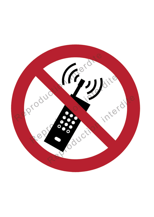 Interdiction d’activer des téléphones mobiles